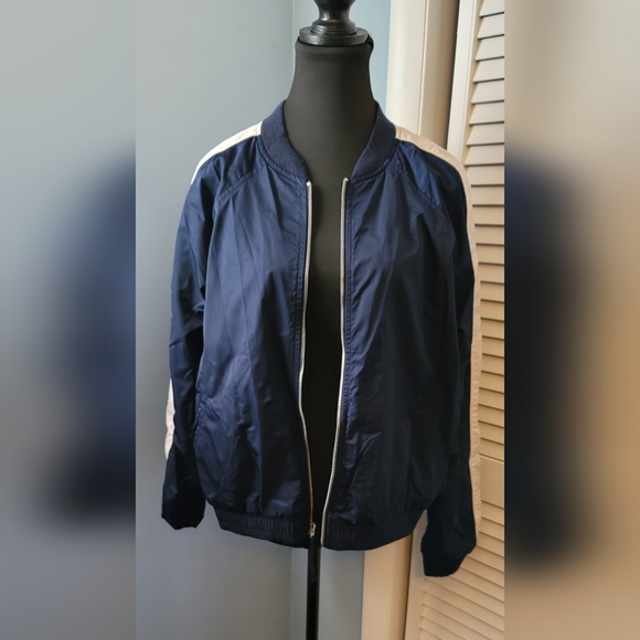 Gap spring jacket - Picture 3 of 4
